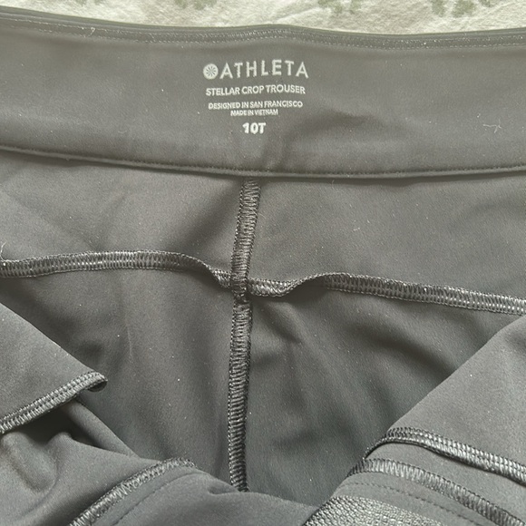 Athleta 10 TALL crop trouser in black - Picture 3 of 3